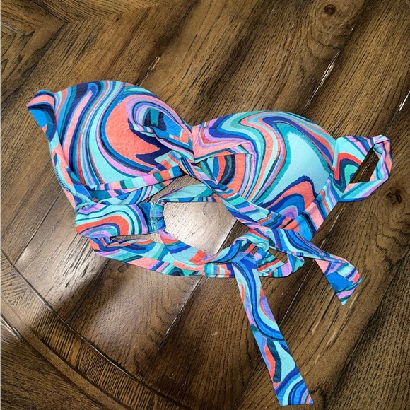 La Blanca Size 10 Colorful Swirl Women's Bikini Top - Picture 3 of 5